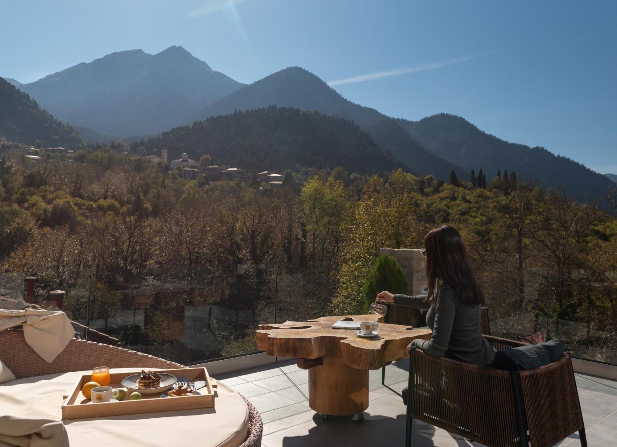 Evora Luxury Suites Mega Chorio 外观 照片