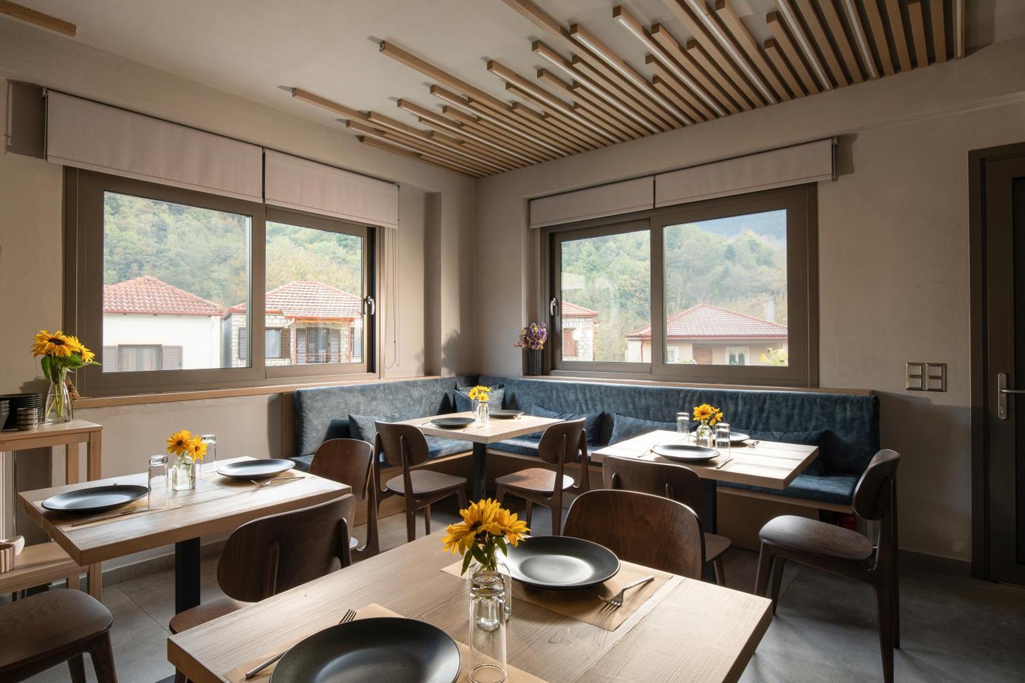 Evora Luxury Suites Mega Chorio 外观 照片