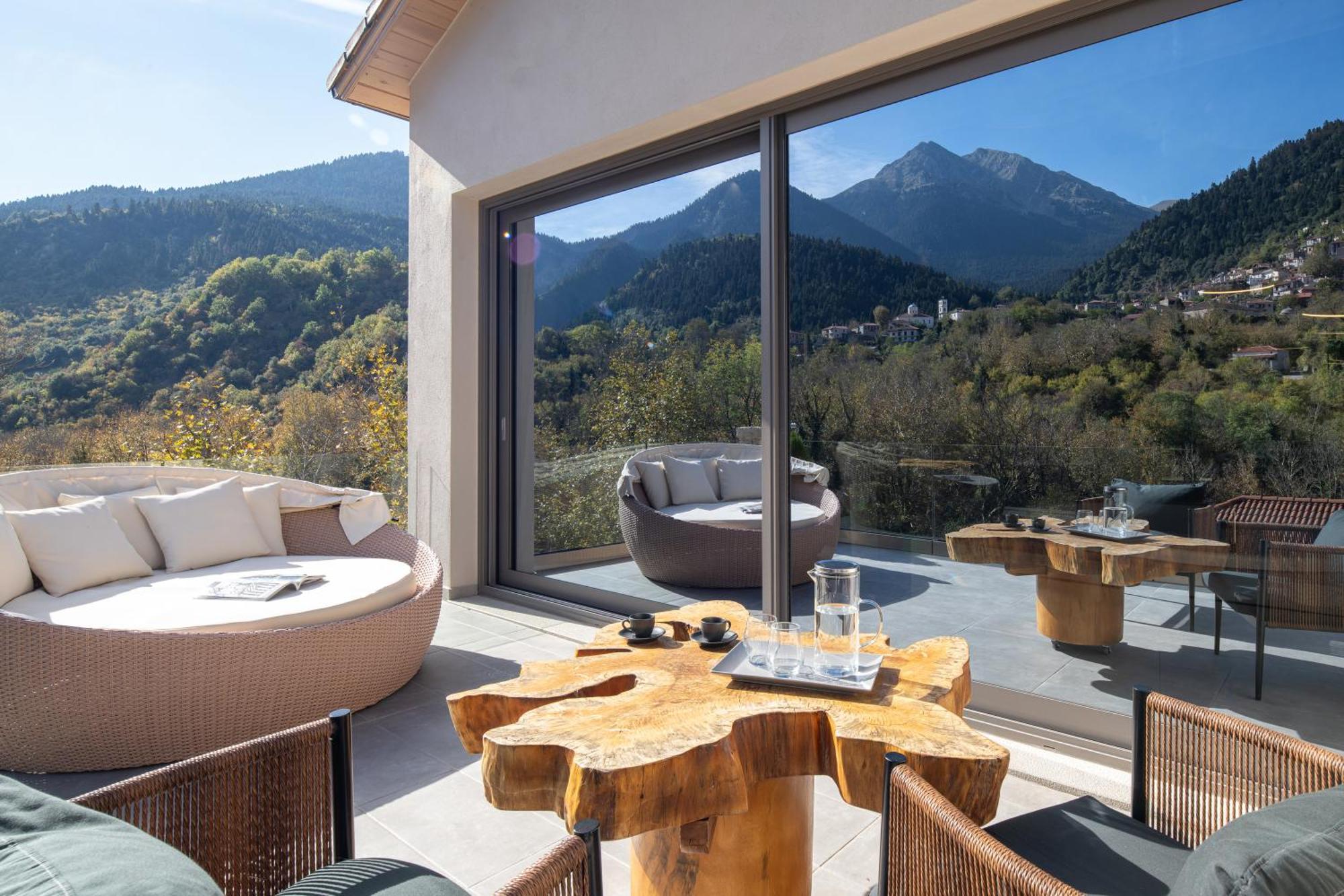 Evora Luxury Suites Mega Chorio 外观 照片