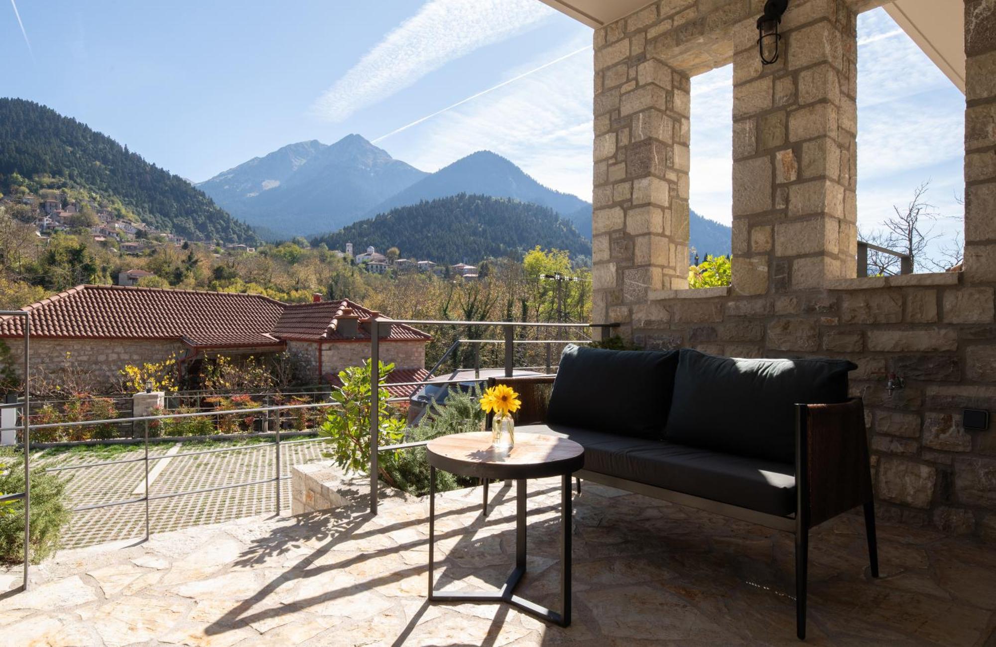 Evora Luxury Suites Mega Chorio 外观 照片