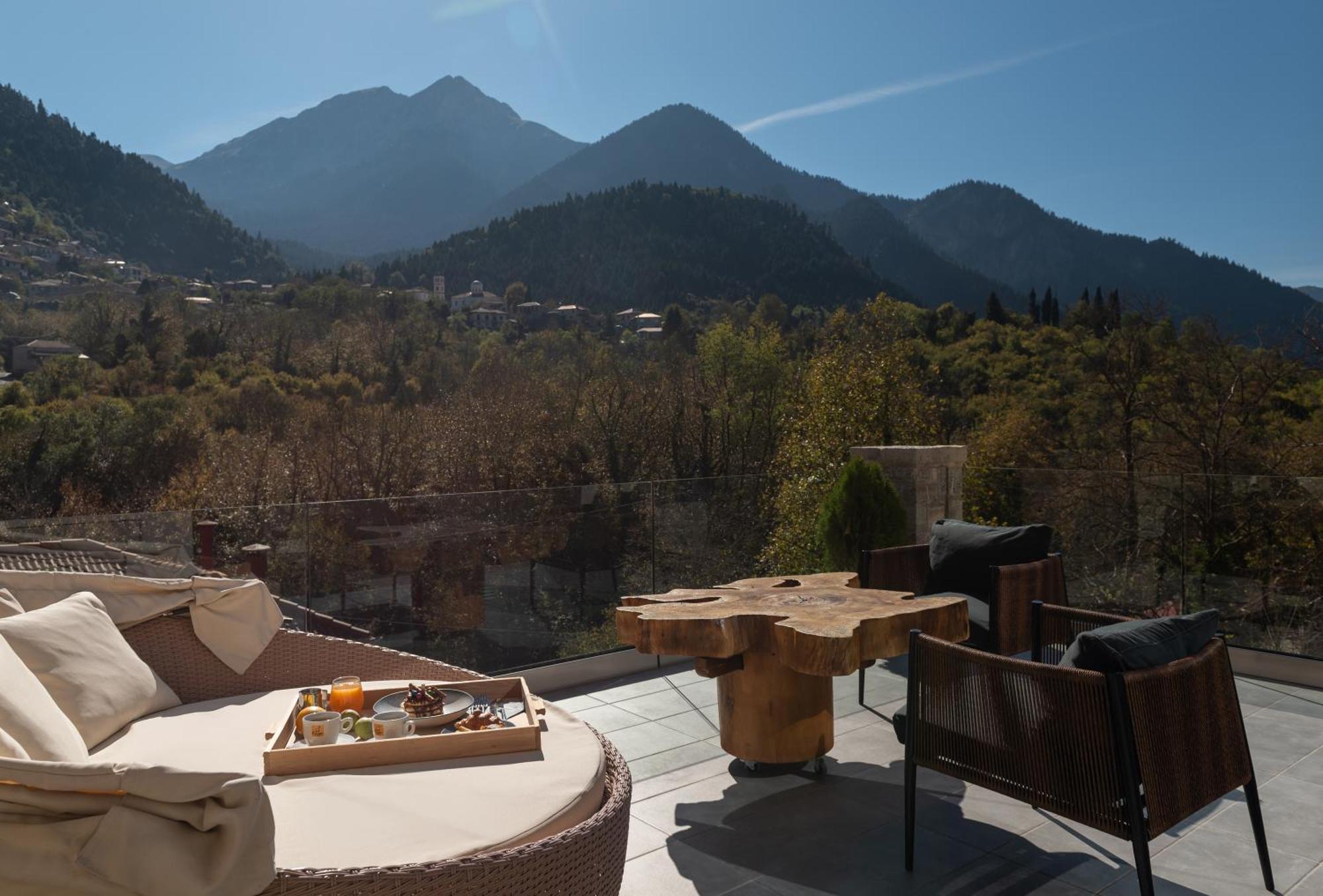 Evora Luxury Suites Mega Chorio 外观 照片